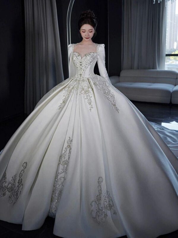 Muslim Wedding Gown - Image 3