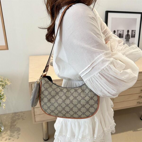 luxury branded ladies PU leather cross body tote bag - Image 4