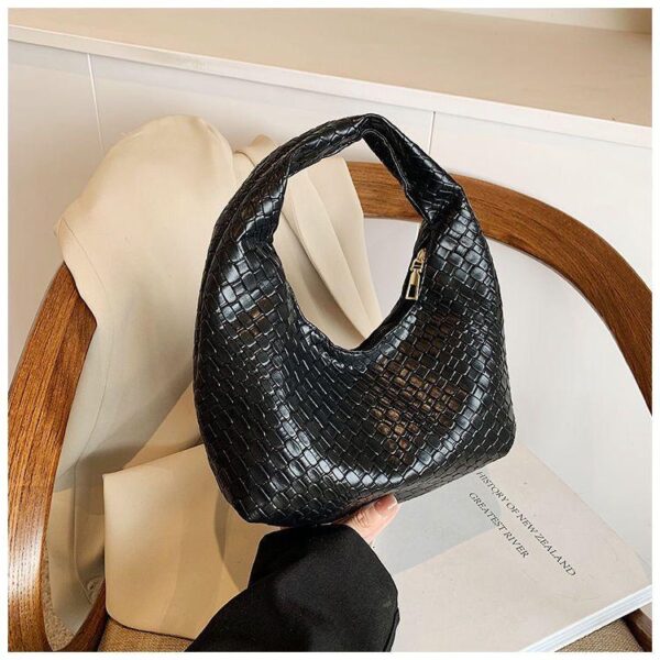 New Fashion Soft Leather Woven Bag Ladies Retro Armpit Bag