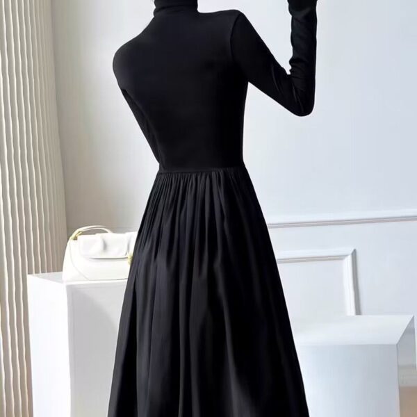 Black long-sleeved Hepburn-style dress women's autumn new high-end waist slim temperament large swing long skirt - Image 2