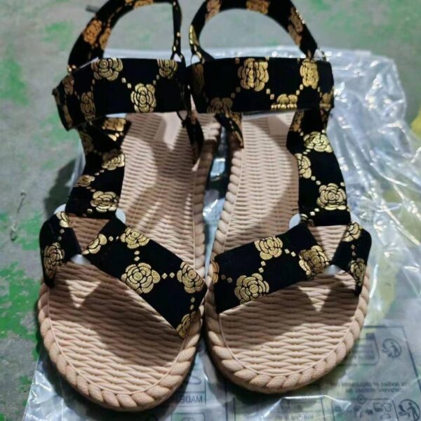 Cross-border foreign trade 2024 summer new flat women's Velcro fashion printed large size women's sandals in stock