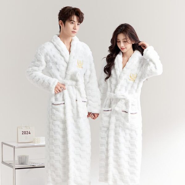 Flagship store nightgown pyjamas women's winter thickened flannel bathrobe spring and autumn plush long men's couple coral velvet bathrobe - Image 4