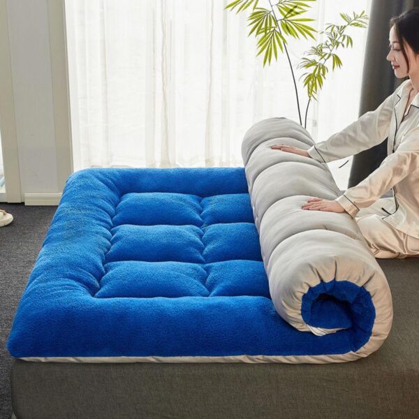 Lamb fleece mattress thickened 10cm tatami warm cushion quilt foldable dormitory soft mattress 1.5 Metres 1.8m0.9 - Image 7