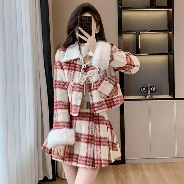 Fragrant fashion set with cotton red checkered women's winter clothing 2024 high-end small pleated skirt two-piece set