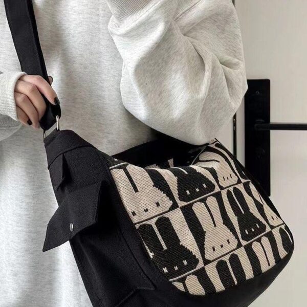 New canvas bag fashion 2024 large-capacity bag one-shoulder college student cross-body bag Commuter Tote Rabbit - Image 4