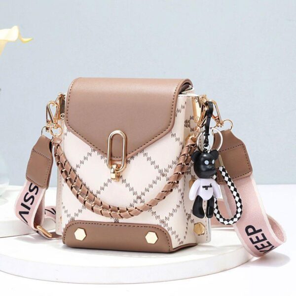 High-end 2024 new mobile phone bag women's one-shoulder cross-body handbag fashion ins Internet celebrity versatile fashion large capacity - Image 4