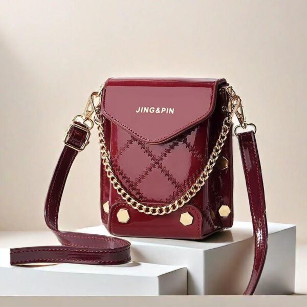 Internet celebrity foreign style small bag female 2024 new solid colour chain handbag niche versatile one-shoulder diagonal mobile phone bag