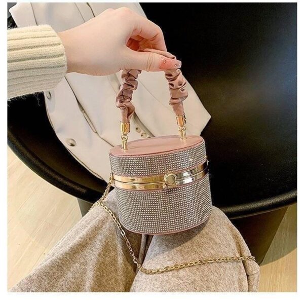 Unique niche design bag 2023 new women's bag popular versatile chain cross-body bag full diamond shiny diamond bucket bag