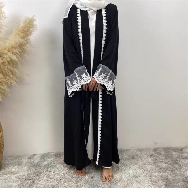 2025 Arab New Clothing Fashion Stitching Slim Embroidered Cardigan Dubai Travel Robe