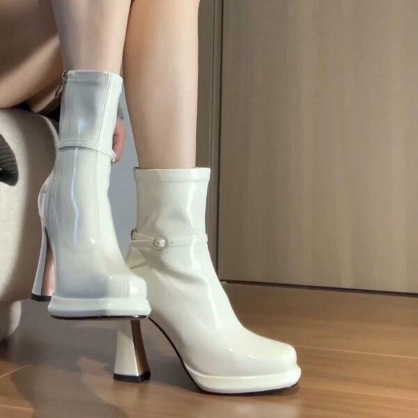 Vintage square high-heeled boots women's waterproof platform thick-heeled skinny boots 2024 new niche fashionable elastic high-heeled boots - Image 4