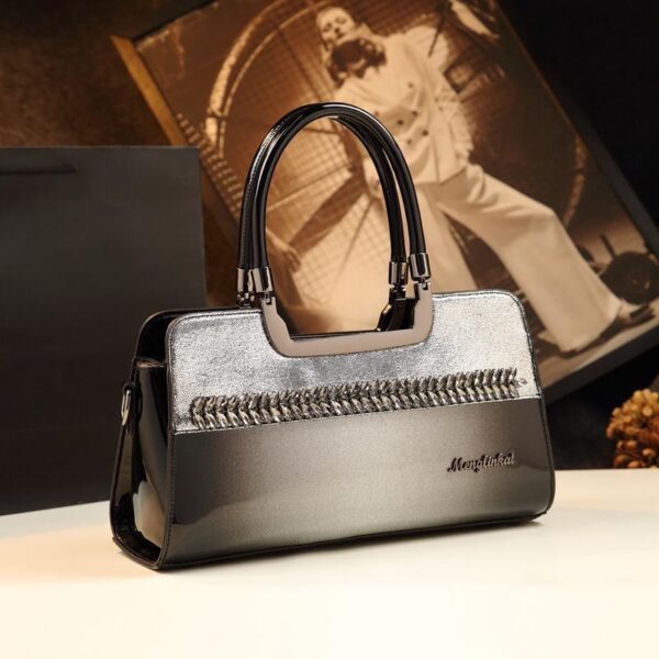 Women's bag 2020 new fashion simple handbag one-shoulder cross-body middle-aged leather women's bag Mother-in-law's bag - Image 2